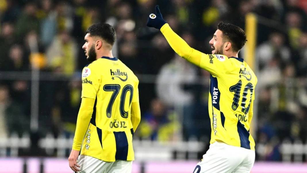 Fenerbahçe'de deprem üstüne deprem! Jose Mourinho 3 milyon euroluk yıldıza kapıyı gösterdi. Eski takımına geri dönüyor 2